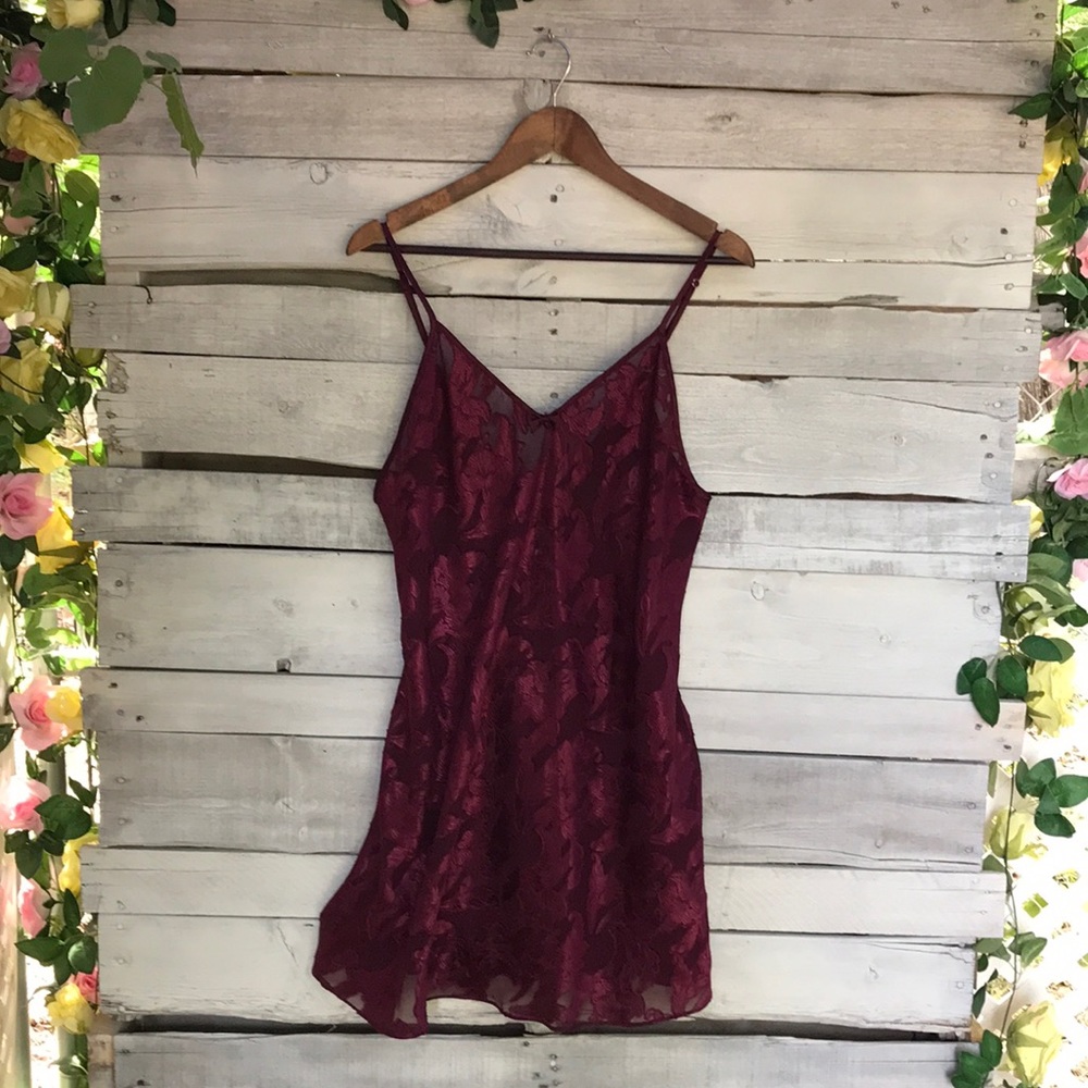 Frederick’s of Hollywood Lingerie Set Wine Lace Chemise & Kimono Sz 2X Bows